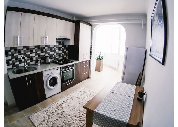 c289307b-92ad-4e6b-b7db-cad904697bf7