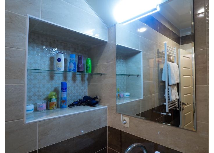 f594a0e9-b77f-4996-b325-65f4a65b060a